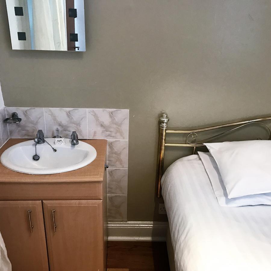The New Clifton House Hotel 泰恩河畔纽卡斯尔 客房 照片